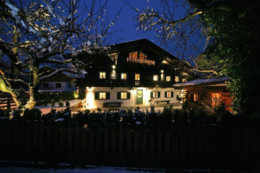Weberhaus - Adults Only Apartment Kitzbuhel Ngoại thất bức ảnh